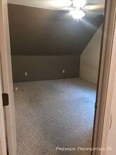 166 Newland Ave-Unit -Unit 6 in Woonsocket, RI - Building Photo - Building Photo