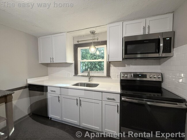 21 Jerome St in Medford, MA - Foto de edificio - Building Photo