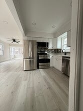 2011 Grey Ave in Evanston, IL - Building Photo - Building Photo