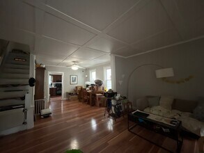 629 Martins Ln in Bethlehem, PA - Building Photo - Building Photo