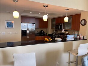16699 Collins Ave, Unit 10 in Sunny Isles Beach, FL - Building Photo - Building Photo