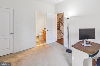 22551 Cambridgeport Square in Ashburn, VA - Building Photo - Building Photo