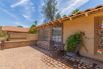 6073 E Beck Ln in Scottsdale, AZ - Building Photo - Building Photo