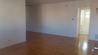 1025 Idaho Ave in Santa Monica, CA - Building Photo