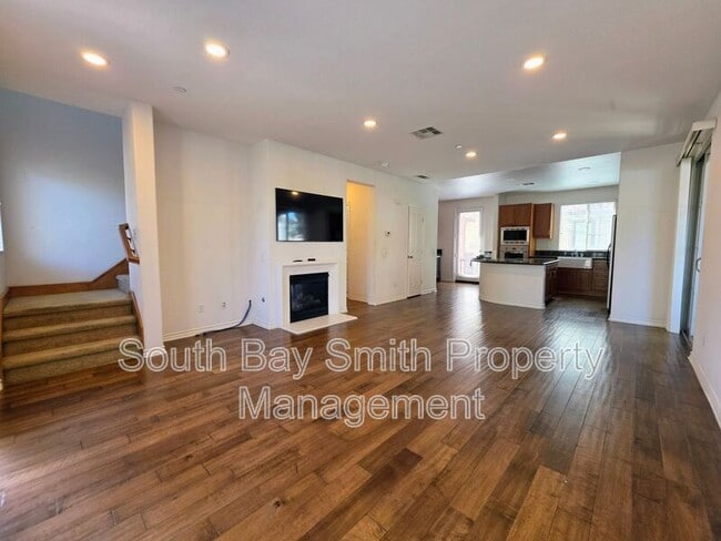 property at 84 Palos Verdes Blvd