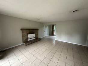 1113 N Paperville Rd in Bristol, TN - Building Photo - Building Photo