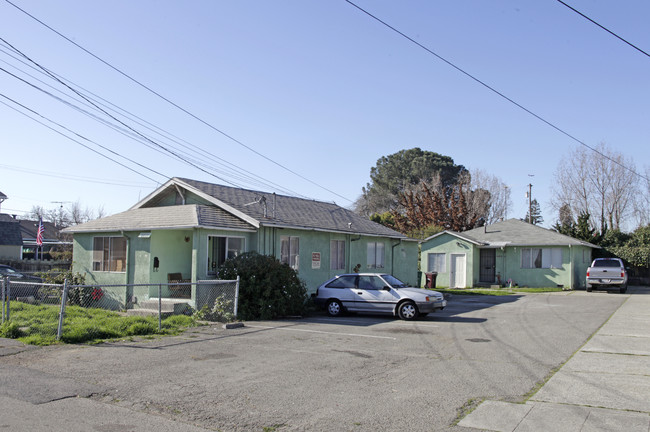 20837-20843 Garden Ave in Hayward, CA - Building Photo - Building Photo