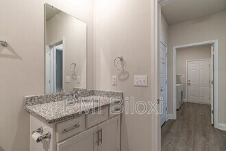 5653 Overland Dr in Biloxi, MS - Building Photo - Building Photo