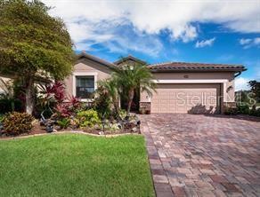 12592 Richezza Dr in Venice, FL - Building Photo