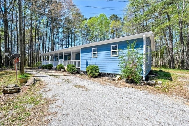 5955 Kemp Dr in Acworth, GA - Building Photo - Building Photo