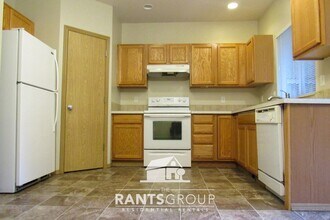 3016 Powder Ridge St SE in Olympia, WA - Building Photo - Building Photo