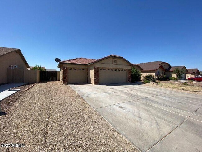 property at 4547 E Meadow Creek Way