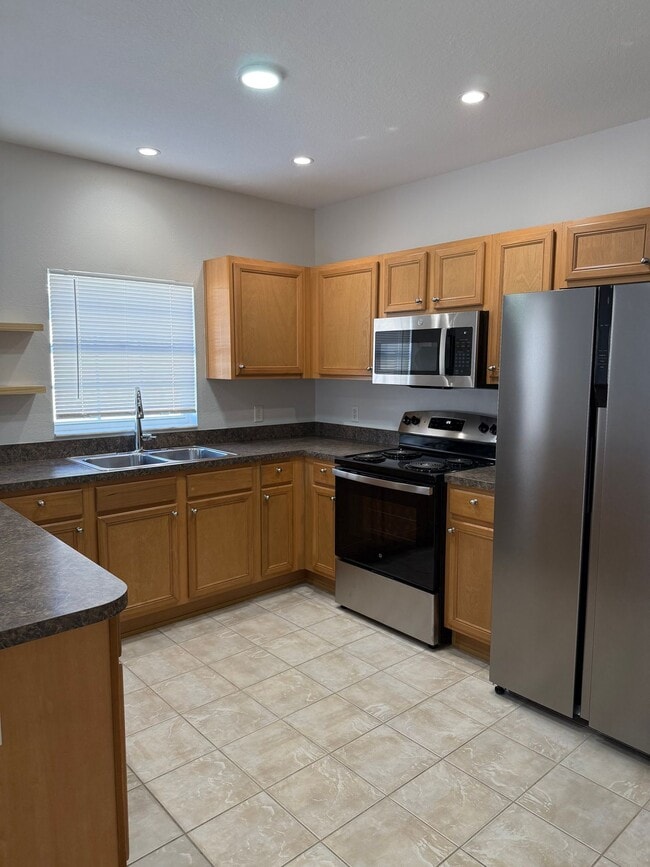 4802 19th St in Zephyrhills, FL - Building Photo - Building Photo