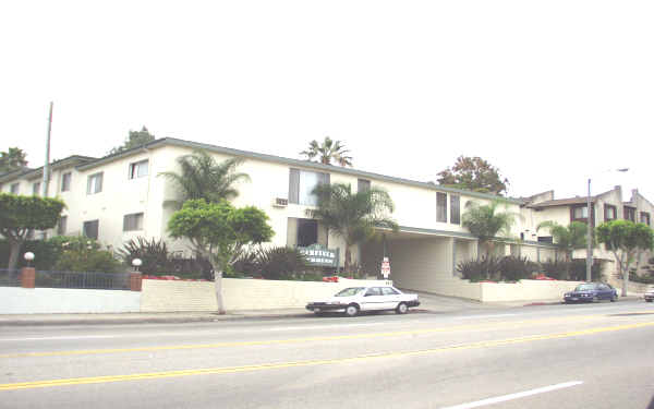 Garfield Gardens in Monterey Park, CA - Building Photo