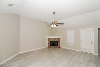 1143 Breezy Valley Dr in Cordova, TN - Building Photo - Building Photo