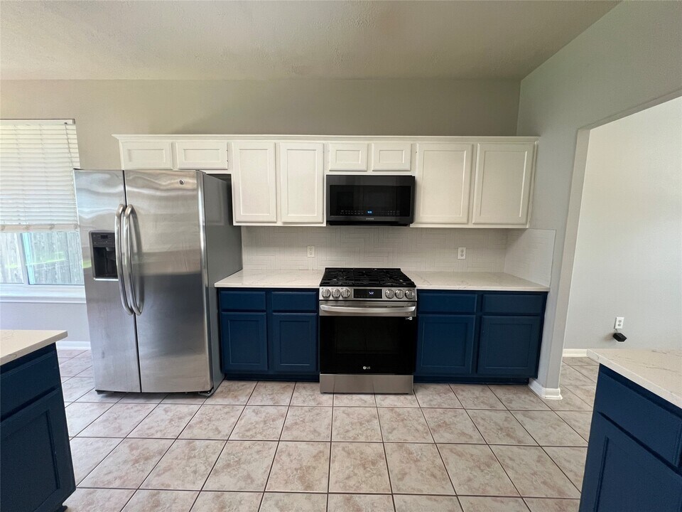 11718 Short Trail Ln in Tomball, TX - Foto de edificio