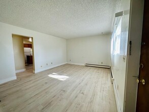 320-326 Knowles St in Missoula, MT - Building Photo - Building Photo