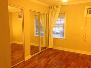 791 Forrest St NW, Unit 791B Forrest Street NW At in Atlanta, GA - Foto de edificio - Building Photo