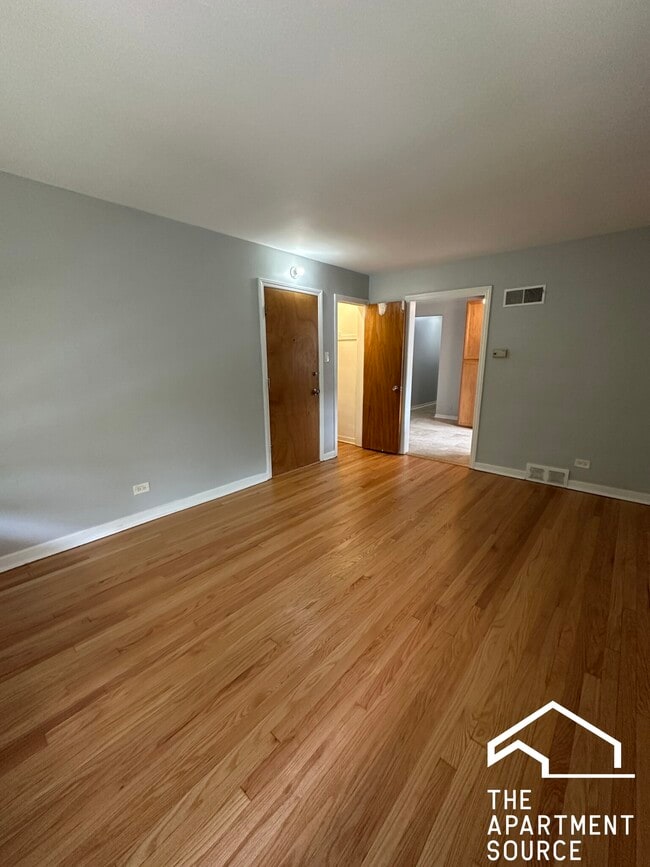 8221 Keating Ave, Unit 1S in Skokie, IL - Building Photo - Building Photo