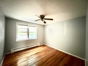 2623 W Berwyn Ave in Chicago, IL - Building Photo - Building Photo
