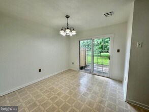 302 Hills Dr in Gettysburg, PA - Building Photo - Building Photo