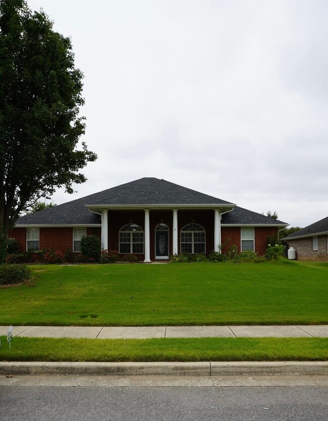 property at 7009 Lynnfield Dr SE