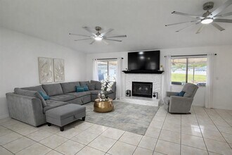 305 Michigan Pl in Kissimmee, FL - Building Photo - Building Photo