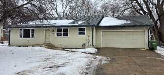 7808 N Humboldt Ave in Minneapolis, MN - Building Photo