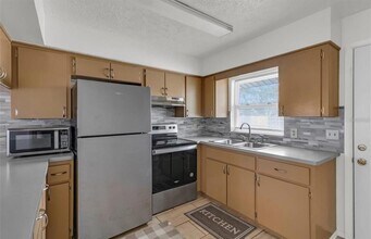 5435 BEACH in New Port Richey, FL - Building Photo - Building Photo