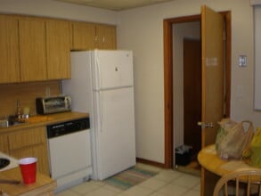 8927 SW 40th Ter in Miami, FL - Building Photo - Building Photo