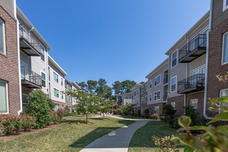 1820 at Centennial in Raleigh, NC - Foto de edificio - Building Photo