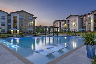 The Scott at Medio Creek in San Antonio, TX - Building Photo - Building Photo