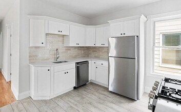 65 Wyman St in Boston, MA - Building Photo - Building Photo