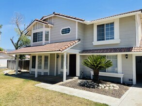 25020 Jutland Dr in Hemet, CA - Building Photo - Building Photo
