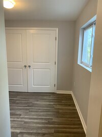 622 Parkwyrth Ave photo'