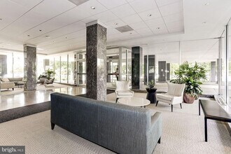 2475 Virginia Ave NW in Washington, DC - Building Photo - Building Photo