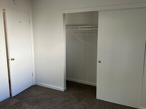 304 N Riverside Dr in Modesto, CA - Building Photo - Building Photo