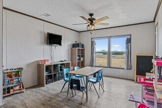 1308 Rs County Rd 1310 in Point, TX - Foto de edificio - Building Photo