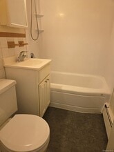 259 N Newbridge Rd in Hempstead, NY - Building Photo - Building Photo