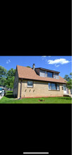 5126 N 108th St in Milwaukee, WI - Building Photo - Building Photo