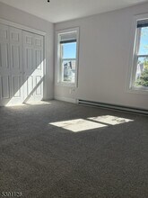 140 W 2nd Ave in Roselle, NJ - Building Photo - Building Photo