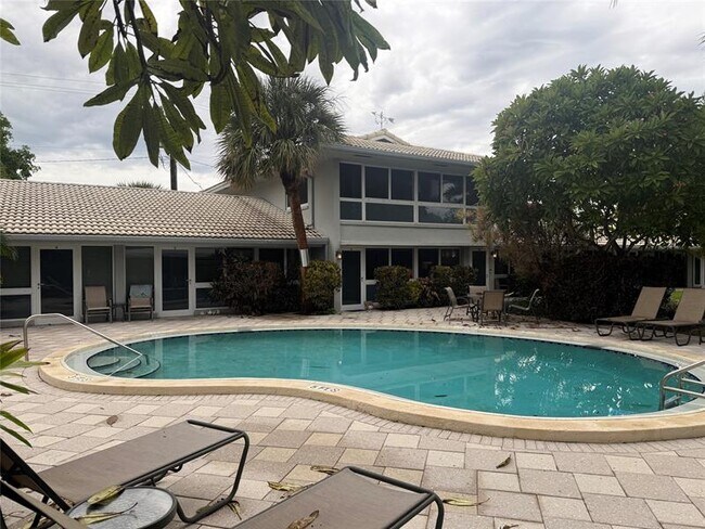 4009 NE 21st Ave in Fort Lauderdale, FL - Building Photo - Building Photo