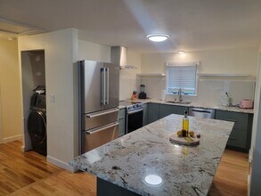 54 Greaton Rd in Boston, MA - Building Photo - Building Photo