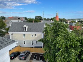 26 North St, Unit 2 in Portland, ME - Building Photo