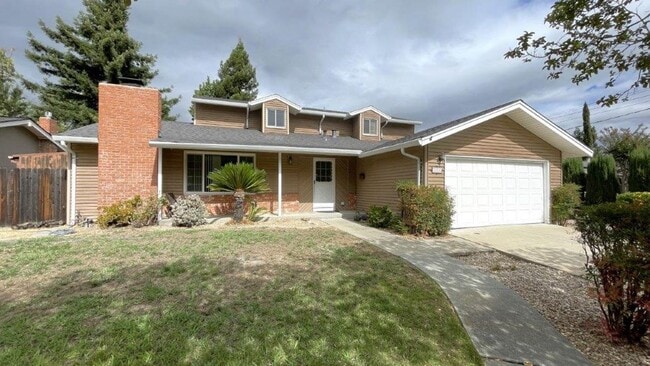 404 Virginia Hills Dr in Martinez, CA - Building Photo - Building Photo