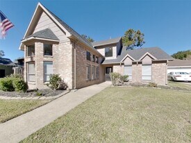 5711 Kiowa Timbers Dr in Humble, TX - Building Photo