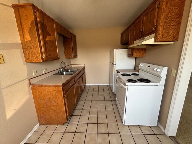 112 W 15th St in Russellville, AR - Building Photo - Building Photo