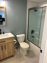 304 Franklin Ct in Edgewater, NJ - Building Photo - Building Photo