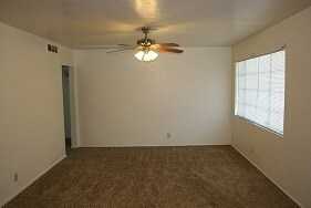 3413 Elcia Dr in Bakersfield, CA - Building Photo - Building Photo