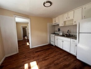 1549 Ohio Ave in Bay Shore, NY - Building Photo - Building Photo